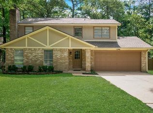 10 Ground Brier Ct, Spring, TX 77381