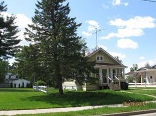 508 W 5th St, Shawano, WI 54166