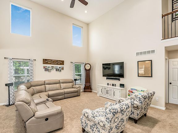 3rd image of 5570 Deergrass Ct