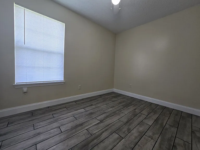 8900 Forest Oak Dr — Photo 13