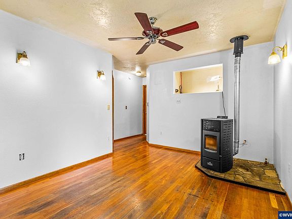 5th image of 40637 Shoreline Dr