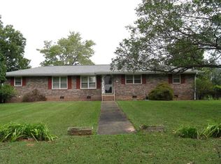 18 Polly St, Honea Path, SC 29654