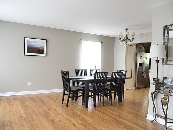 2nd image of 5561 Barnwood Dr