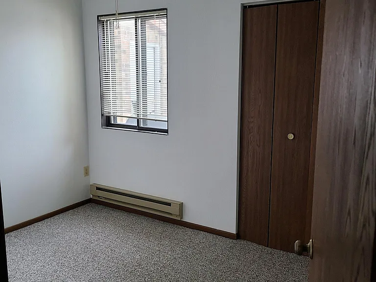 824 Pine Ave #5 — Photo 3