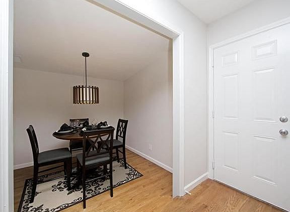 2nd image of 8951 Geraldine Ave