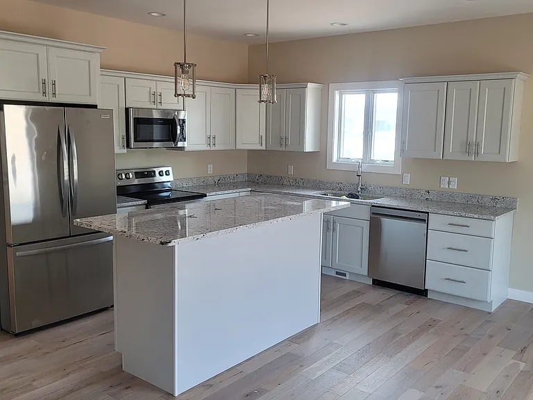 2269 Helle Dr — Photo 3