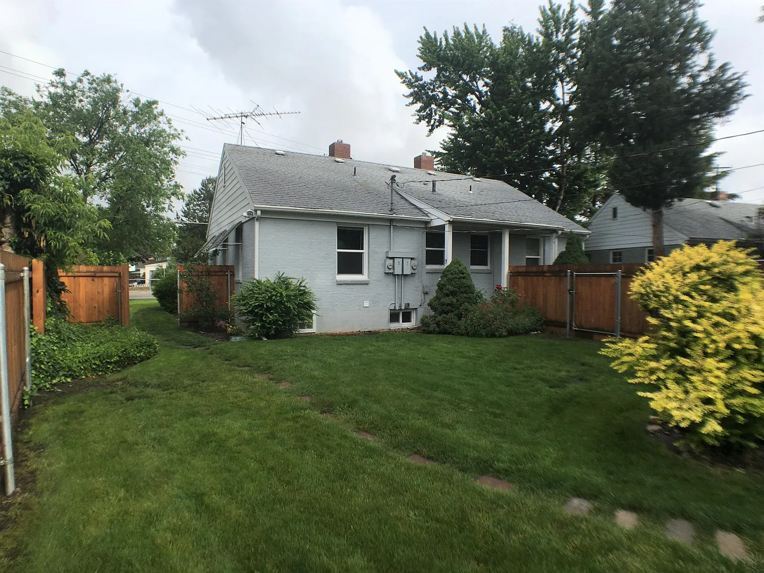 2 bed, 1160 sqft, $1,650 — Photo 1