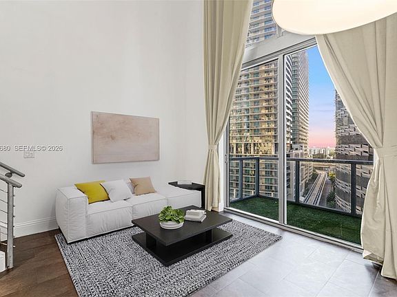 3rd image of 1050 Brickell Ave APT 1006