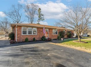 2725 Mohawk Dr, Bowling Green, KY 42104