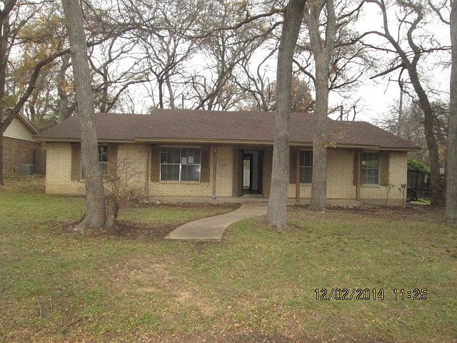 1st image of 303 Linkhaven Dr