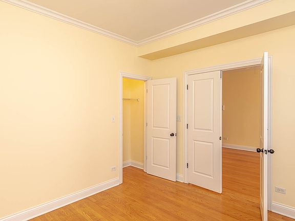 2nd image of 1416 W Lunt Ave #1424-2S