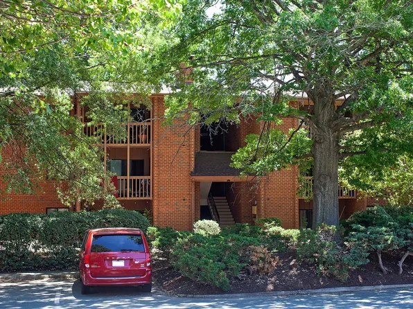 120 Turtle Creek Rd APT 4, Charlottesville, VA 22901