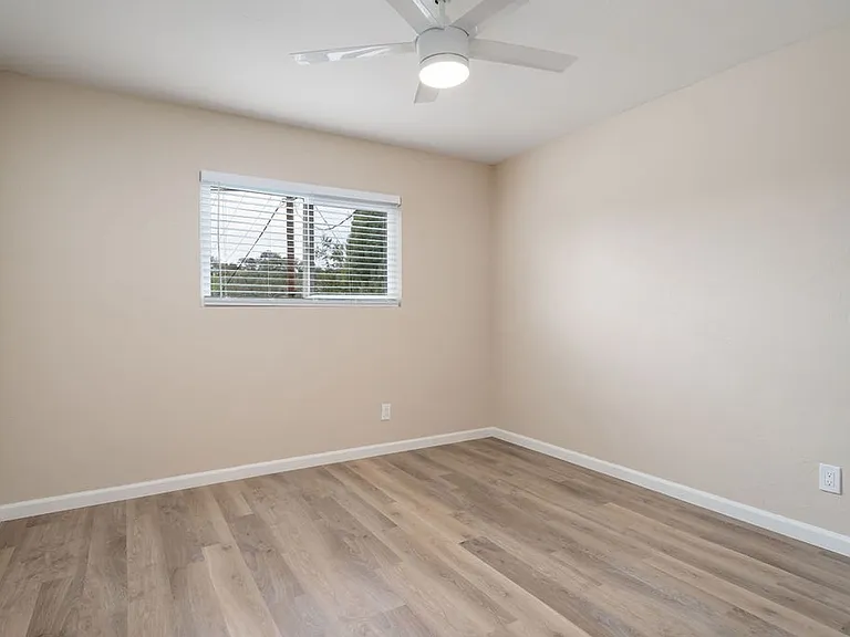 5340 Olmeda Ave — Photo 8