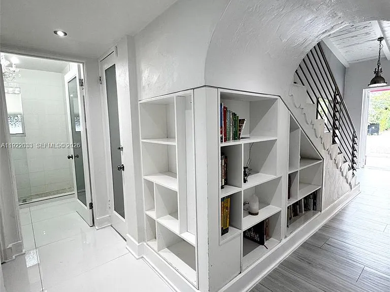 3470 Sheridan Ave — Photo 17