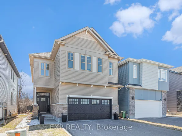 107 Rallidale St, Ottawa, ON K1X 0G7
