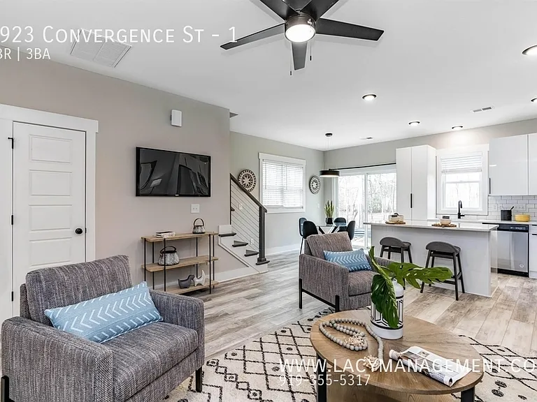 3923 Convergence St #1 — Photo 16