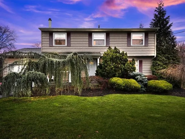 69 Princeton Drive, Tappan, NY 10983