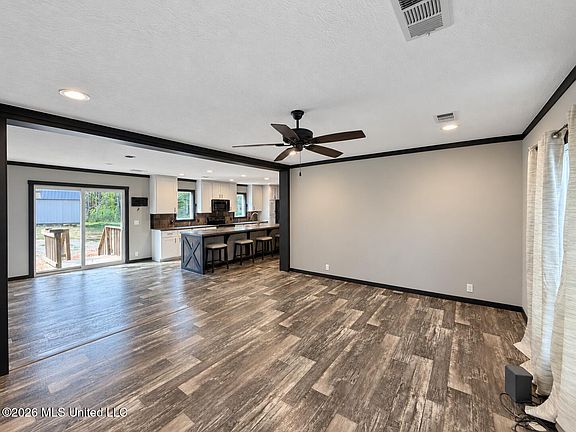 3rd image of 4350 Thyatira Tyro Rd