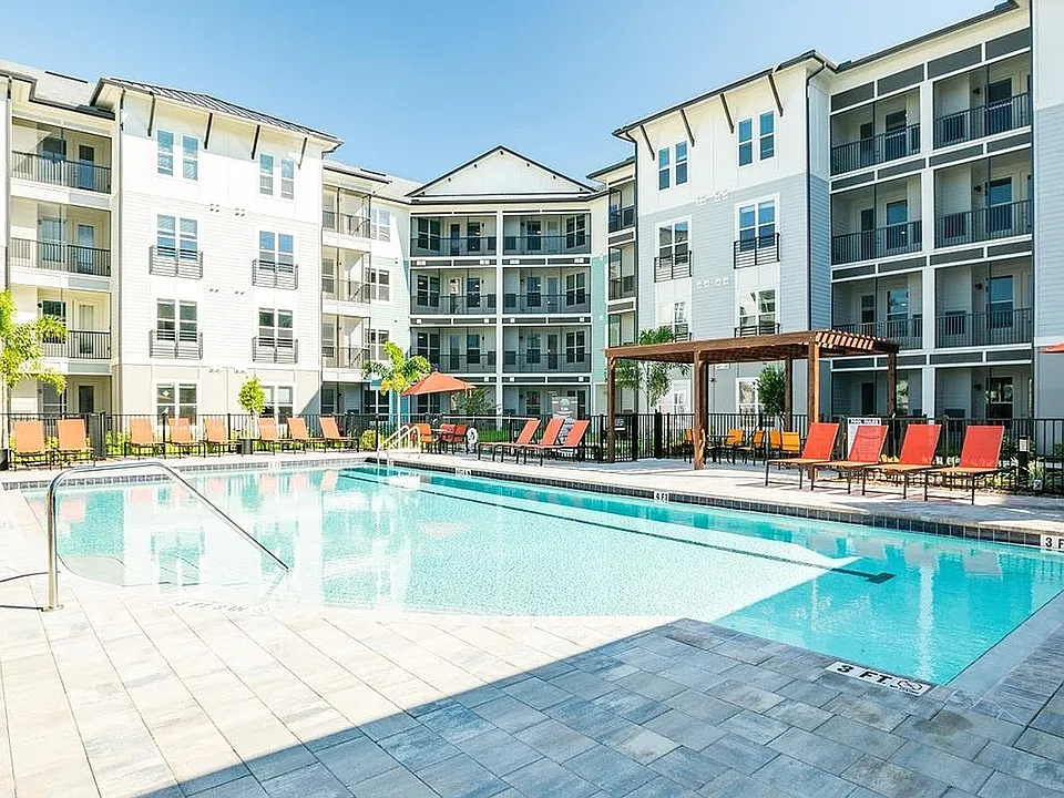 The Pointe at Siena Ridge 55+ Active Adult Apartment Homes