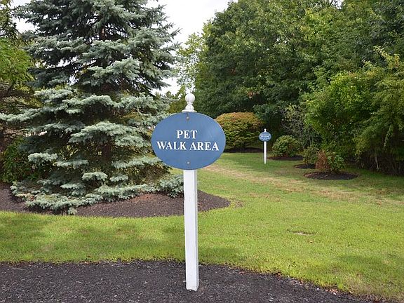 3rd image of 422 John Mahar Hwy Unit 302
