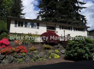 17620 NE 8th Pl, Bellevue, WA 98008