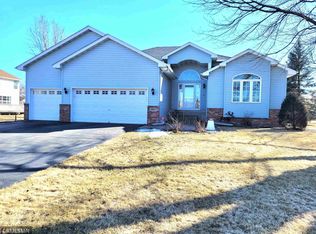 10017 Butternut Ct N, Brooklyn Park, MN 55443