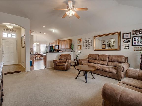 2nd image of 212 Country Meadows Blvd