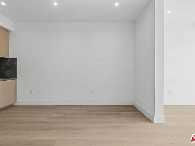 1808 Lincoln Blvd #204 — Photo 12