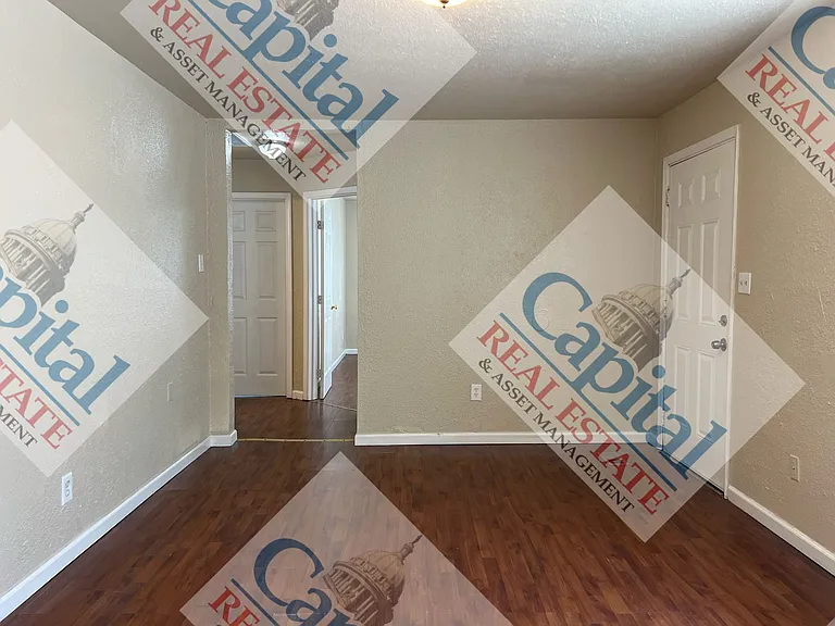 1436 Maple Dr — Photo 5