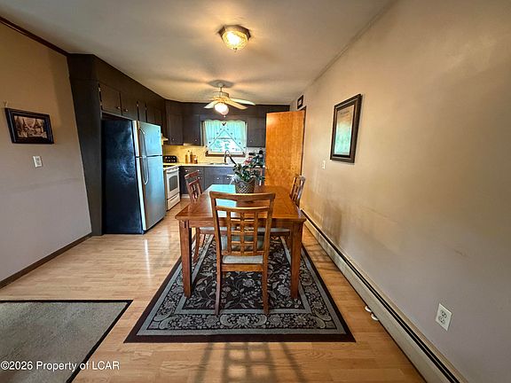 5th image of 1038 Seybert St