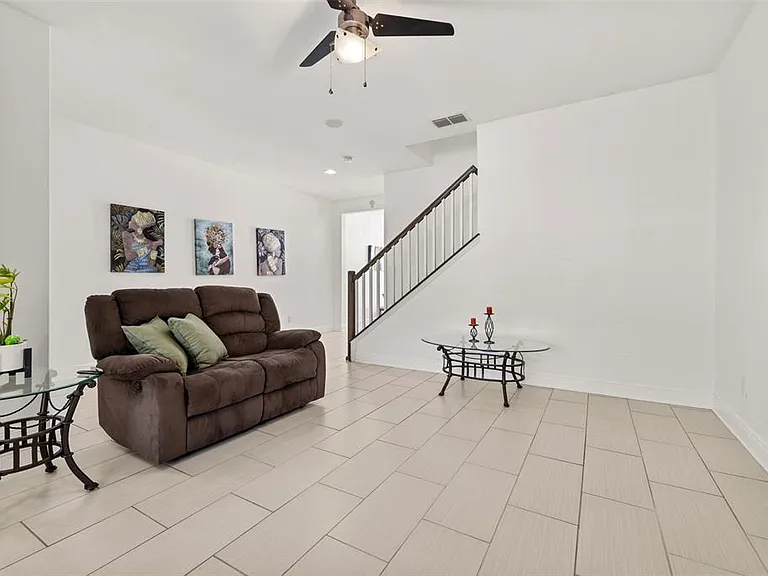 7435 Ripplepointe Way — Photo 12