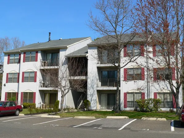 70 Federal Ct Unit 70, Absecon, NJ 08205
