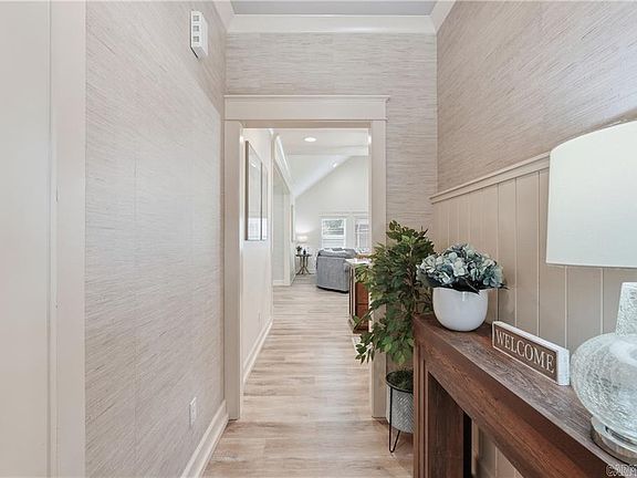 5th image of 2503 Bradley Ln