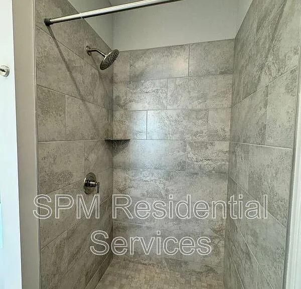 1121 Echo Dr NE — Photo 22