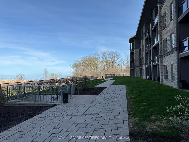 35 Southshore Cres #201 — Photo 6