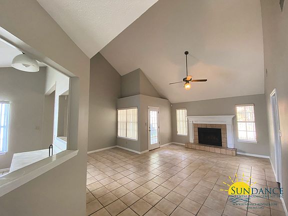2nd image of 2903 Bentwood Ln