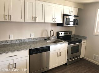 1043 Foxridge Ln, Essex, MD 21221