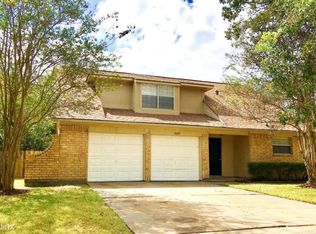 15647 Meadow Village Dr, Houston, TX 77095