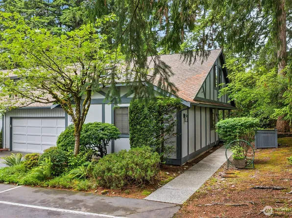 1805 Village Green Drive #16, Mill Creek, WA 98012