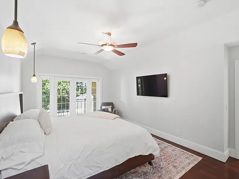 306 Harvard Ave — Photo 37
