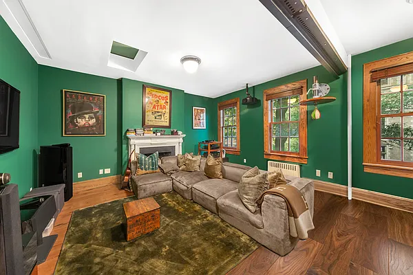 Sold by Compass | media 13