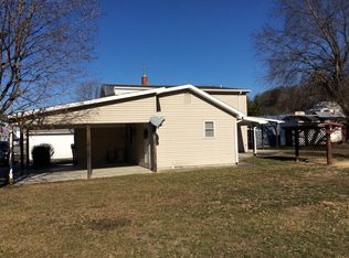 207 Clay St, Moorefield, WV 26836