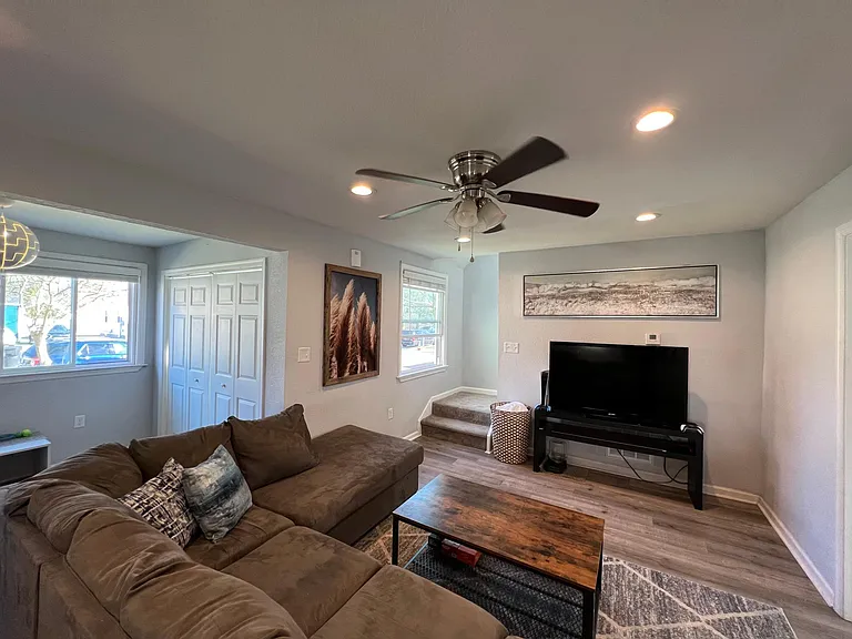 3205 Brighton St — Photo 8
