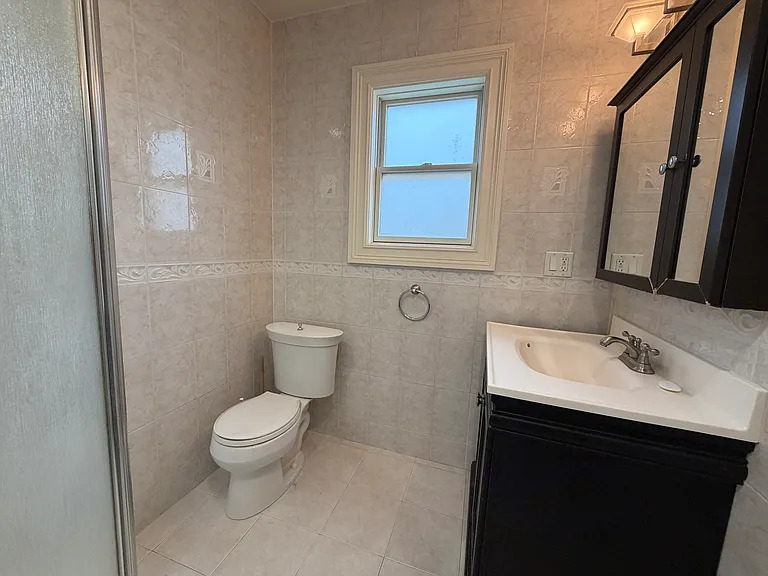 488 Ionia Ave #2 — Photo 7