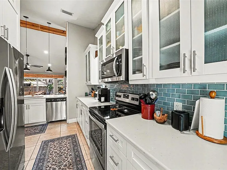 6209 Interbay Blvd — Photo 11