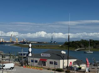 812 Shepard St #424, Morehead City, NC 28557