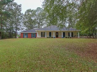 168 Barnhill Dr, Columbus, MS 39702