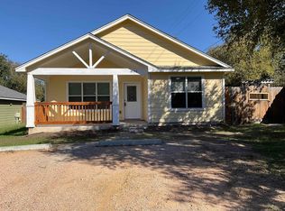 1599 Navajo Trl, Kingsland, TX 78639
