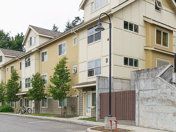 5th image of 341 Shangri La Way NW #5-105