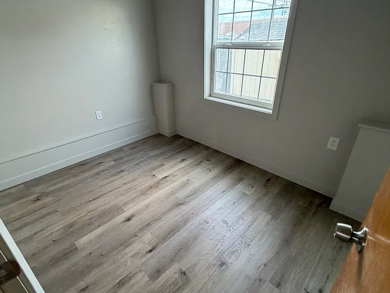 725 S 3rd Ave #14 — Photo 5